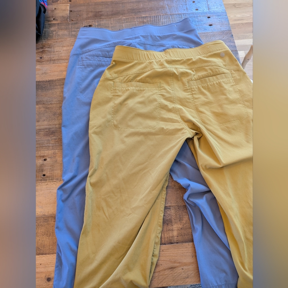 2 Pairs Of Women's Horizon High-Rise Straight Leg Cropped Pants By Eddie bauer - Picture 3 of 5